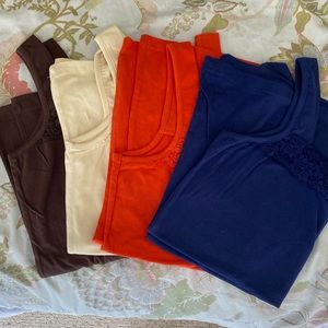 Bundle of 4 square neck tank top